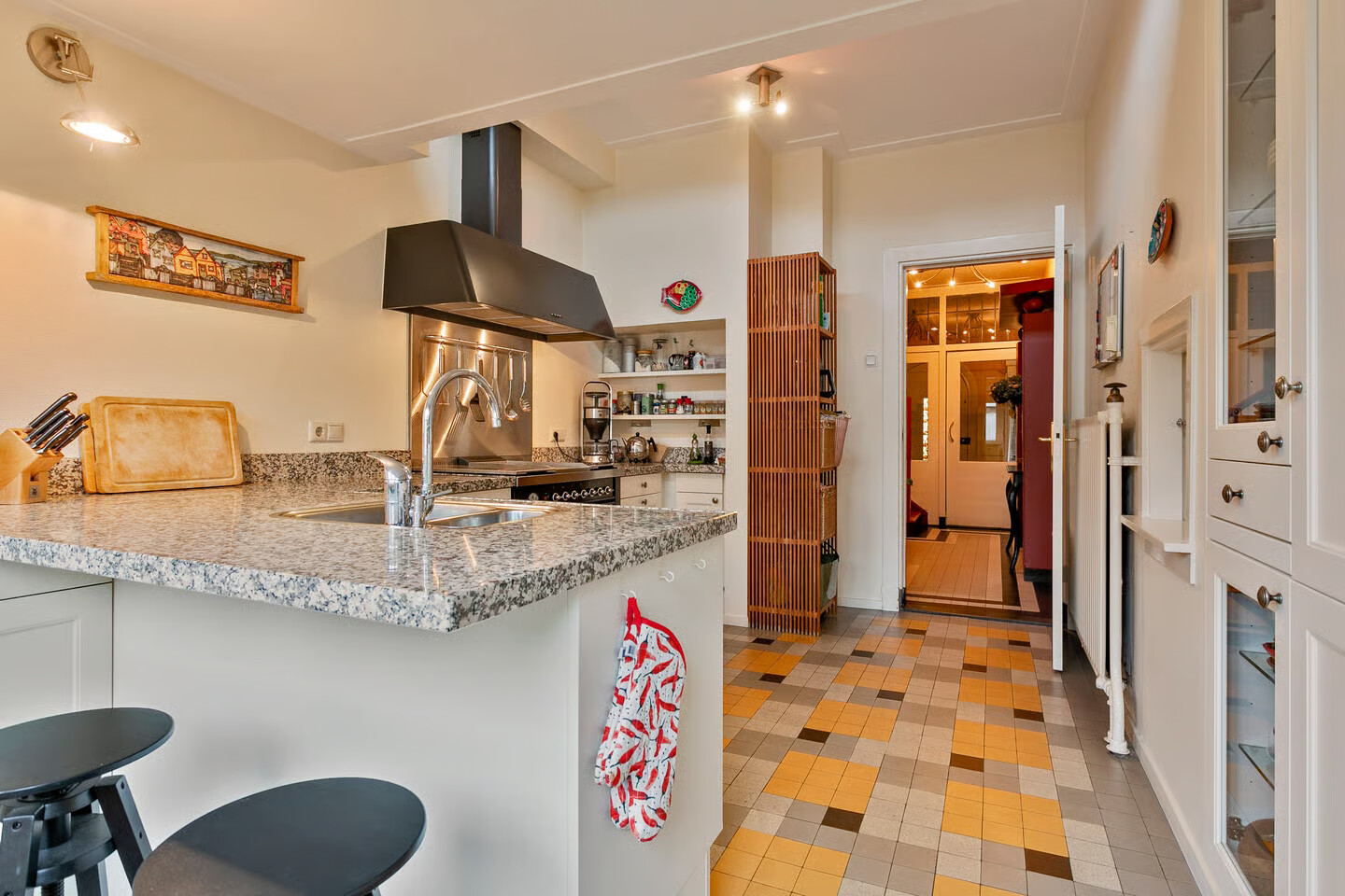 Hoekwoning te koop: Minderbroederssingel 62, Roermond