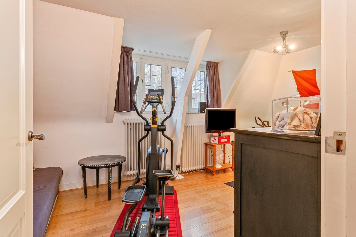 Hoekwoning te koop: Minderbroederssingel 62, Roermond