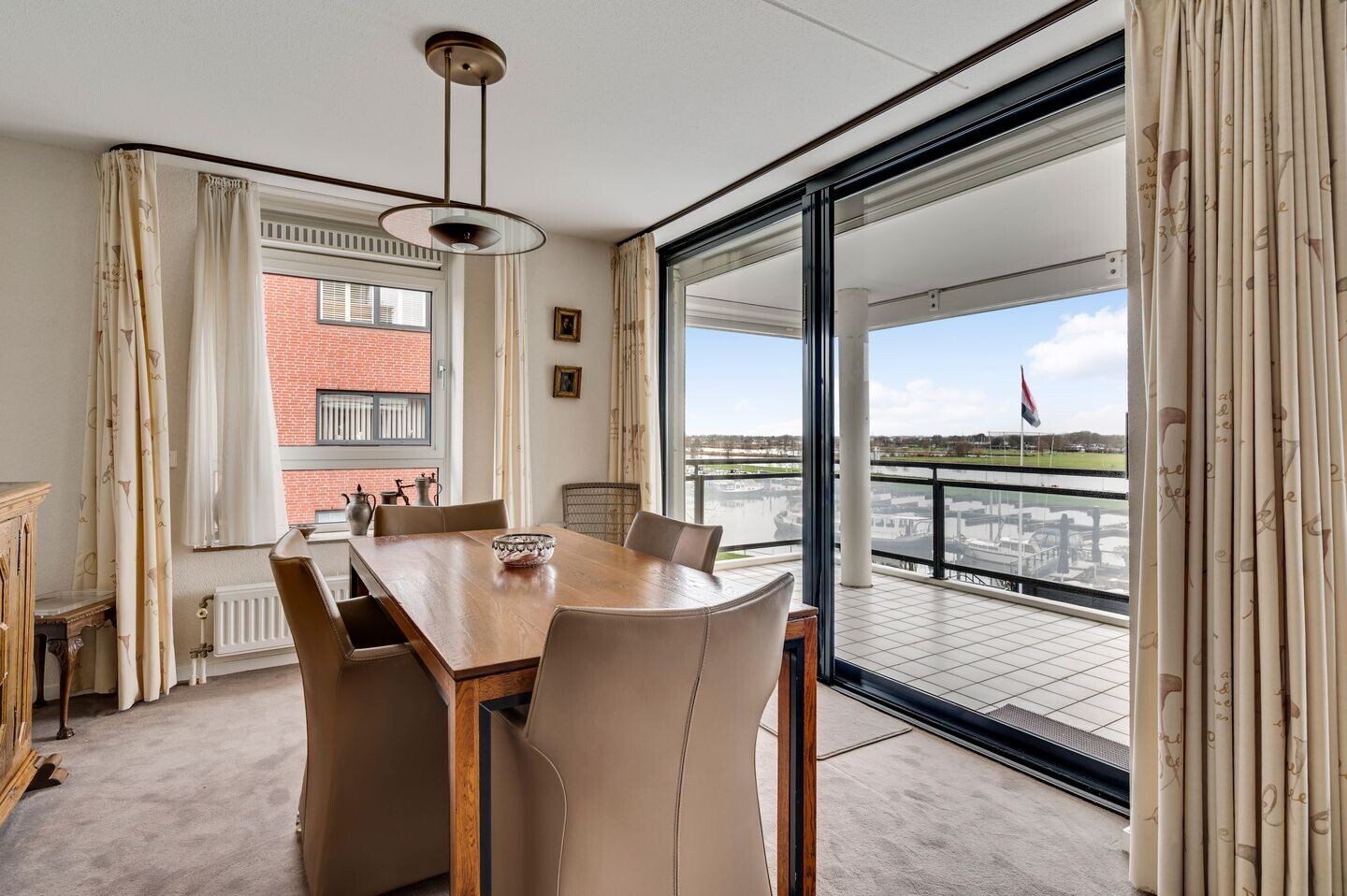 Appartement te koop: Maasboulevard 11, Roermond