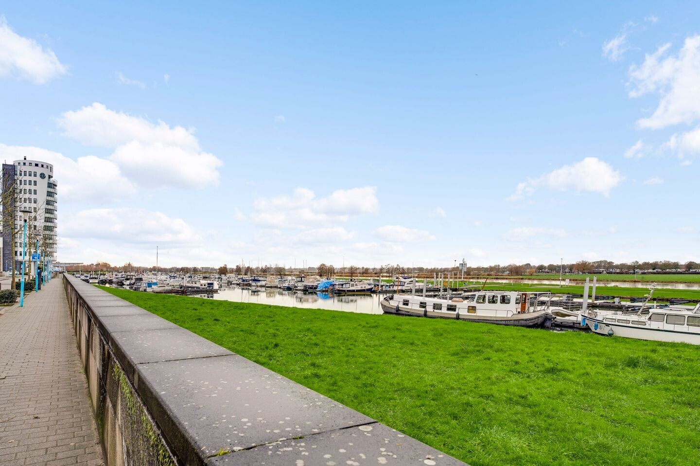 Appartement te koop: Maasboulevard 11, Roermond