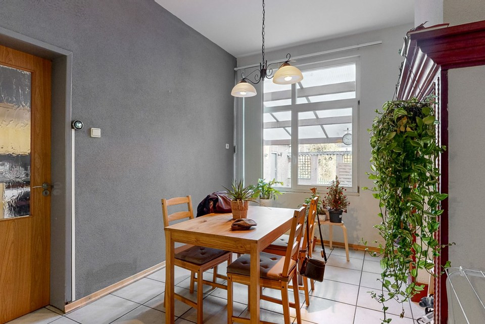 Tussenwoning te koop: Steeleiland 3, Roermond