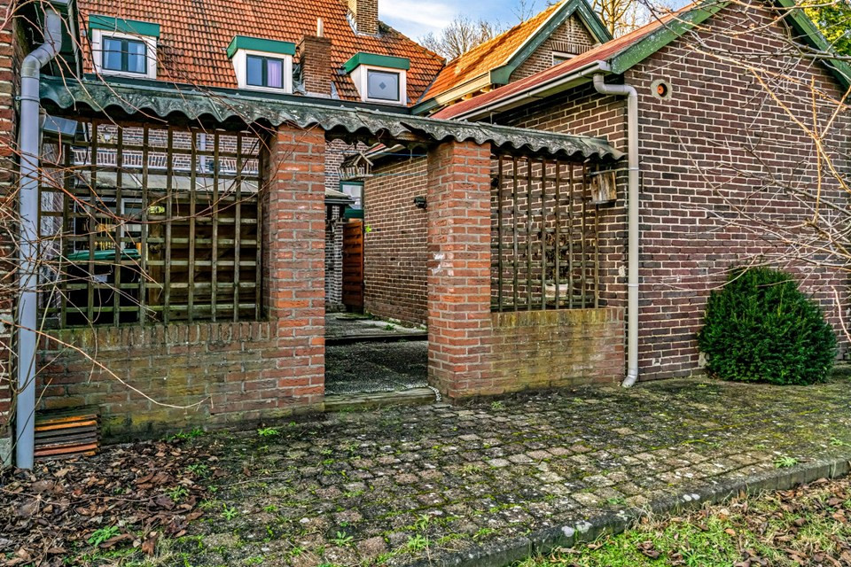 Tussenwoning te koop: Steeleiland 3, Roermond