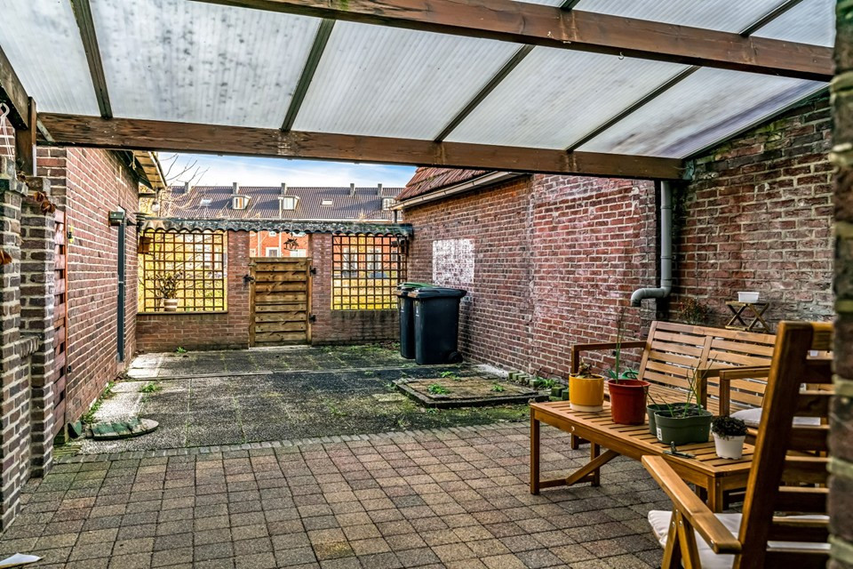 Tussenwoning te koop: Steeleiland 3, Roermond
