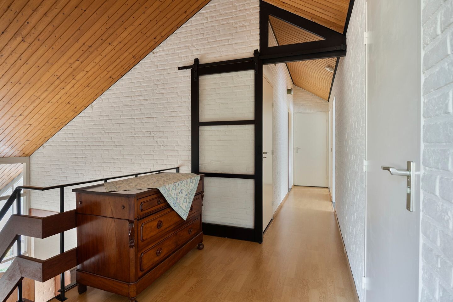 Twee-onder-één-kap te koop: Zwanenzetel 6, Roermond