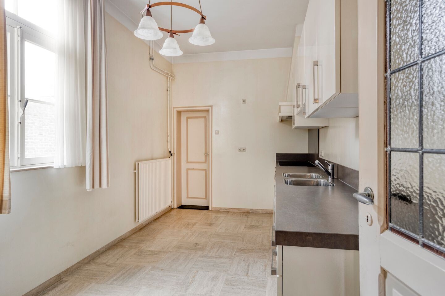 Tussenwoning te koop: Frans Douvenstraat 29, Roermond