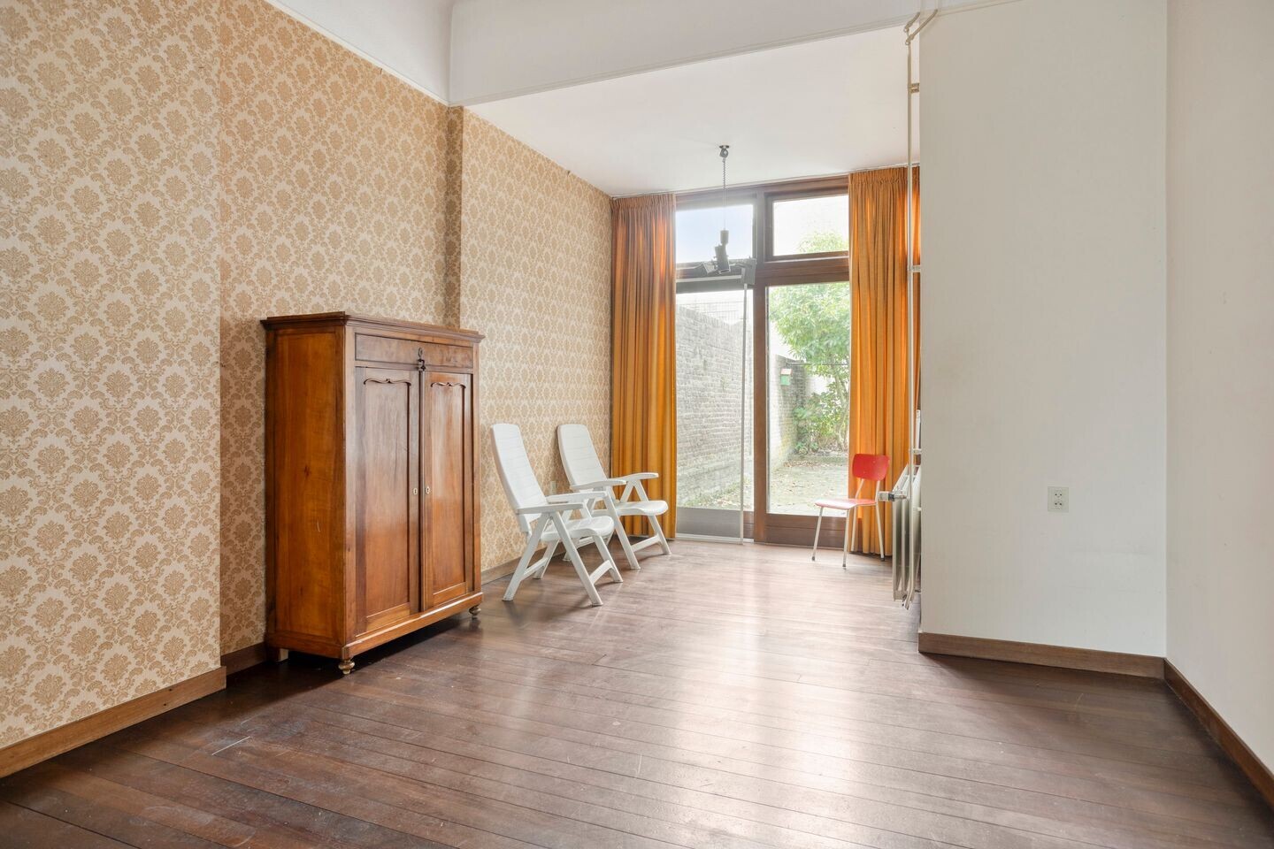 Tussenwoning te koop: Frans Douvenstraat 29, Roermond