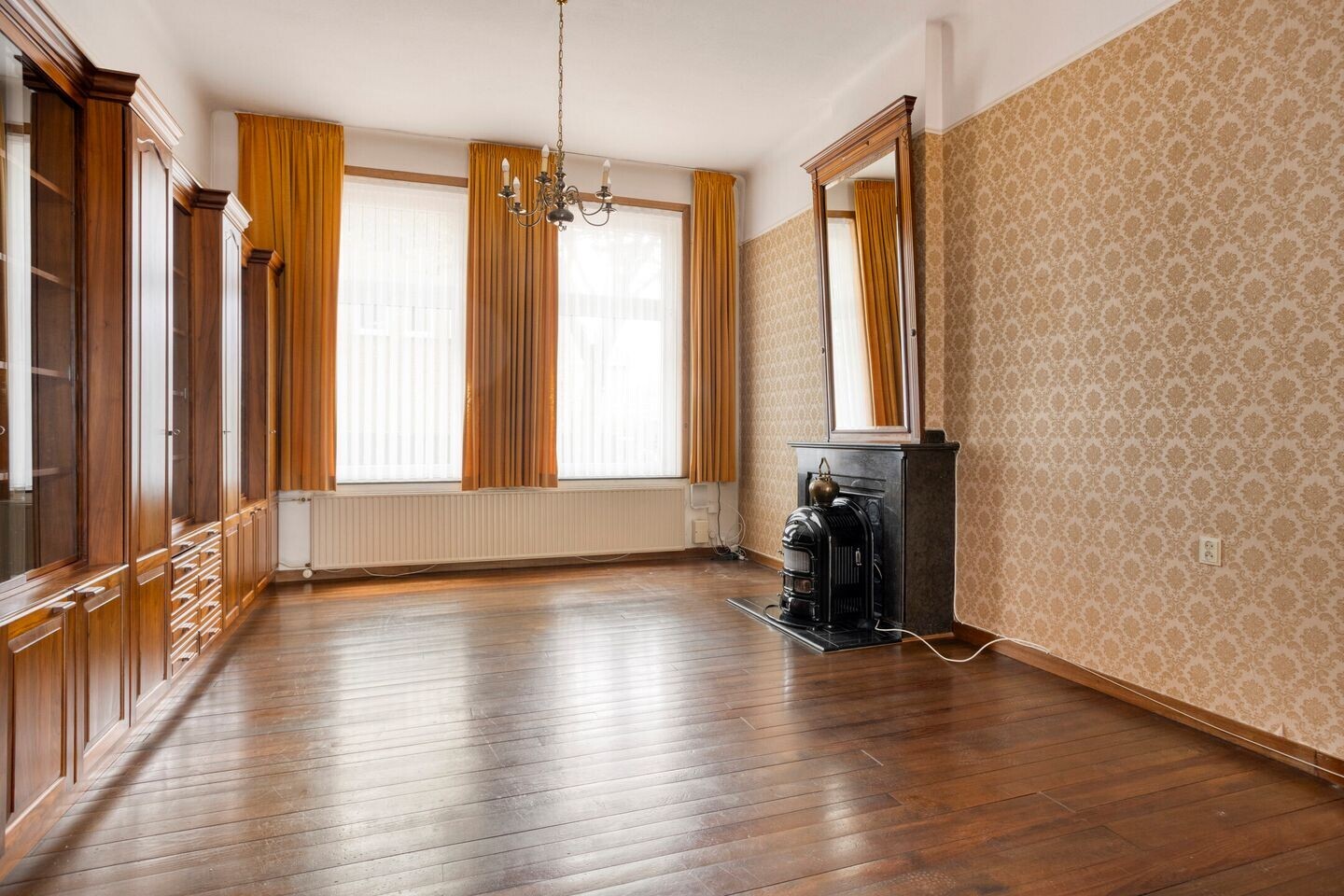 Tussenwoning te koop: Frans Douvenstraat 29, Roermond