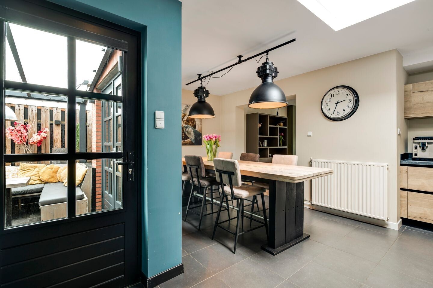 Twee-onder-één-kap te koop: Bredeweg 111, Roermond