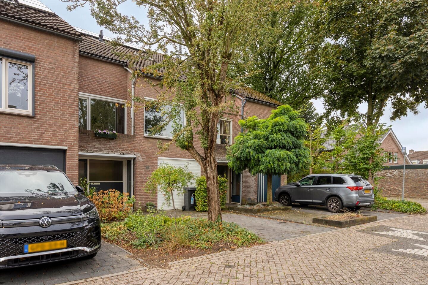 Tussenwoning te koop: Heuvel 69, Roermond