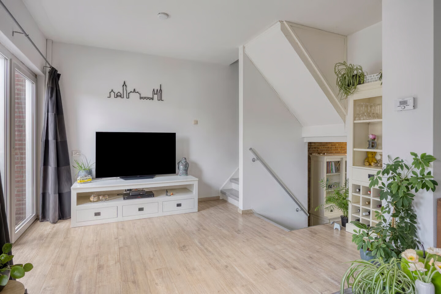 Tussenwoning te koop: Heuvel 69, Roermond