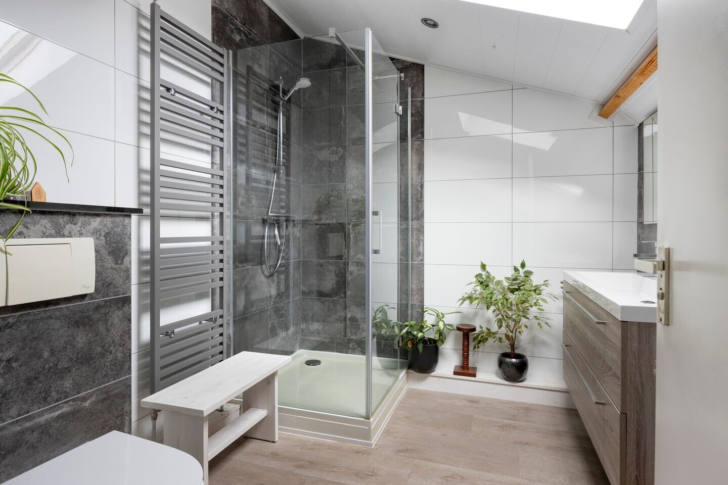 Tussenwoning te koop: Heuvel 69, Roermond