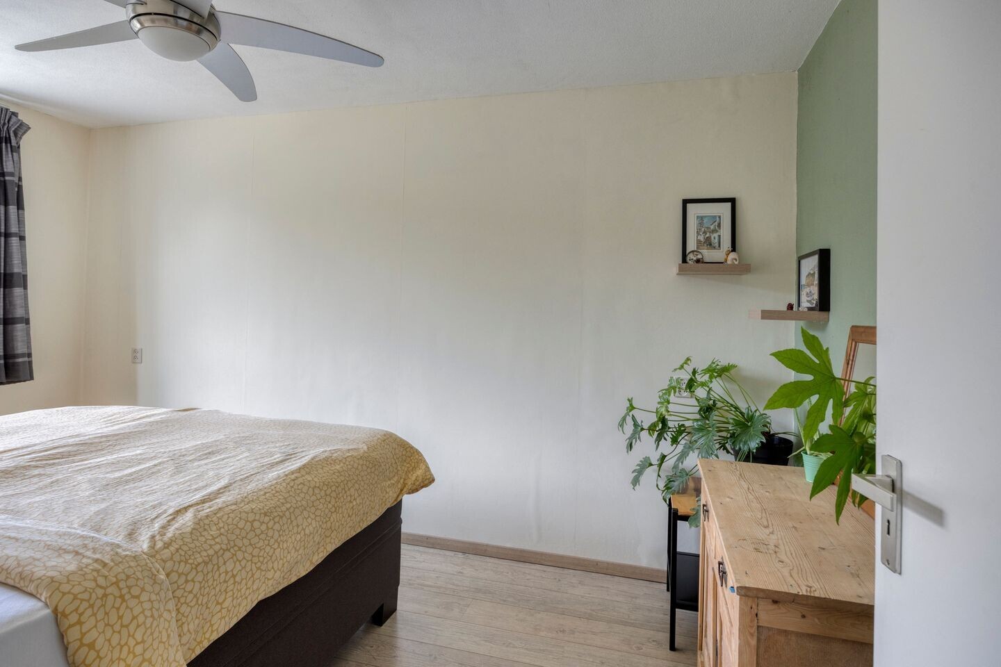 Tussenwoning te koop: Heuvel 69, Roermond