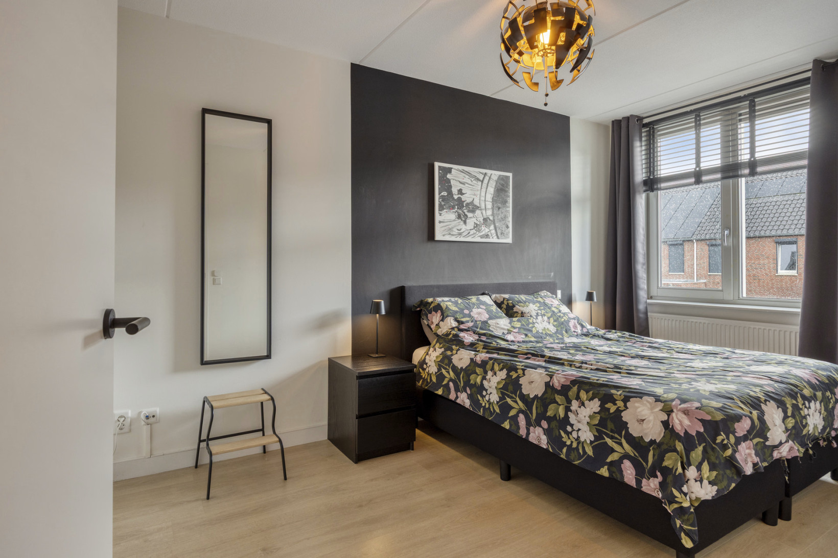 Tussenwoning te koop: Niellerveld 19, Roermond