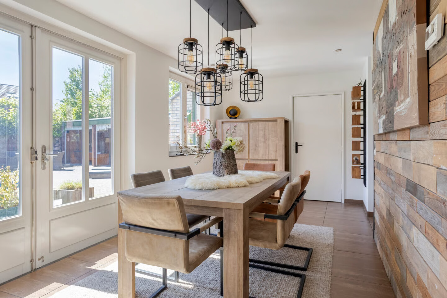 Vrijstaande woning te koop: Burgemeester Beerenbroekstraat 46, Roermond