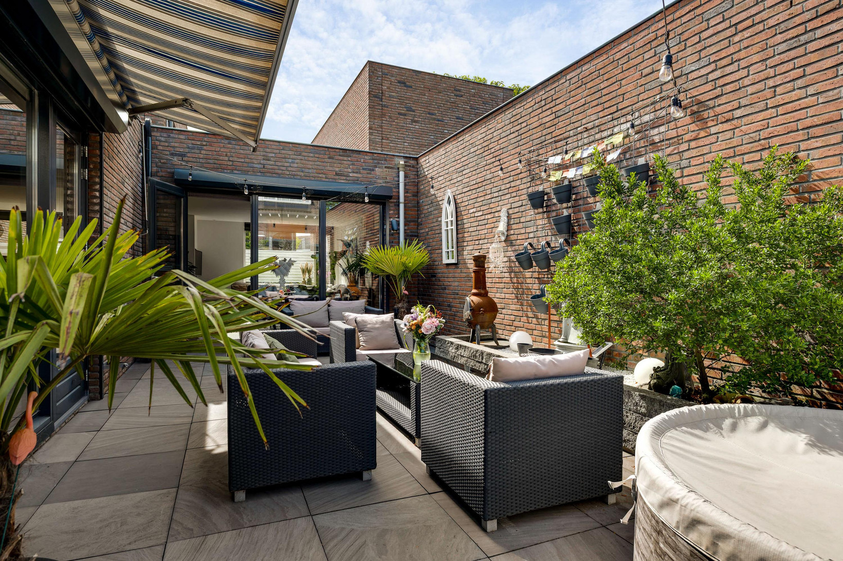 Hoekwoning te koop: Julianastraat 12, Roermond