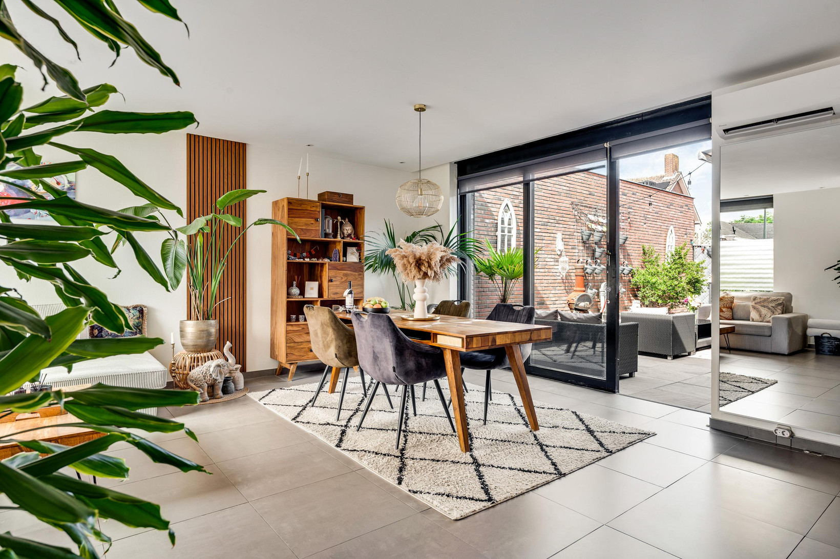 Hoekwoning te koop: Julianastraat 12, Roermond