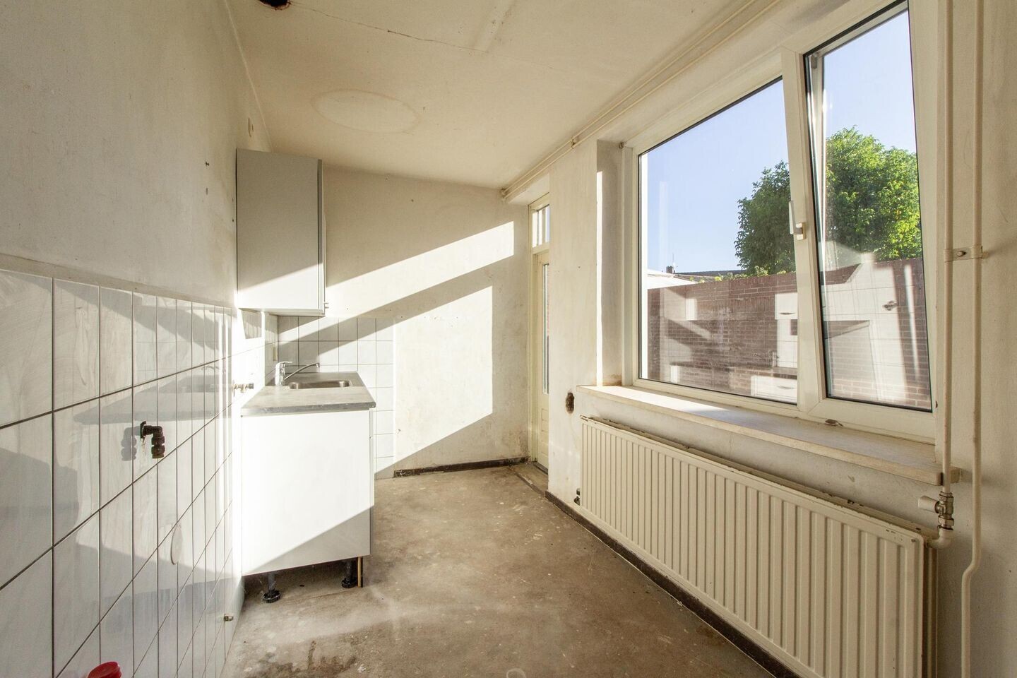 Tussenwoning te koop: Prins Bernhardstraat 18, Roermond