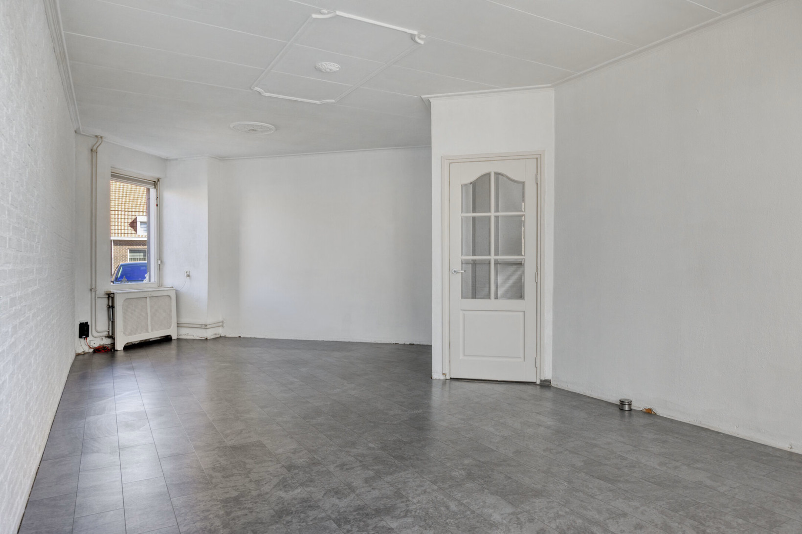 Tussenwoning te koop: Koningin Regentesselaan 82, Roermond