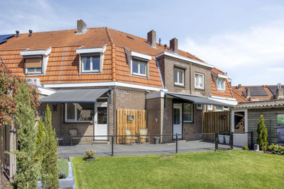 Koningin Regentesselaan 82