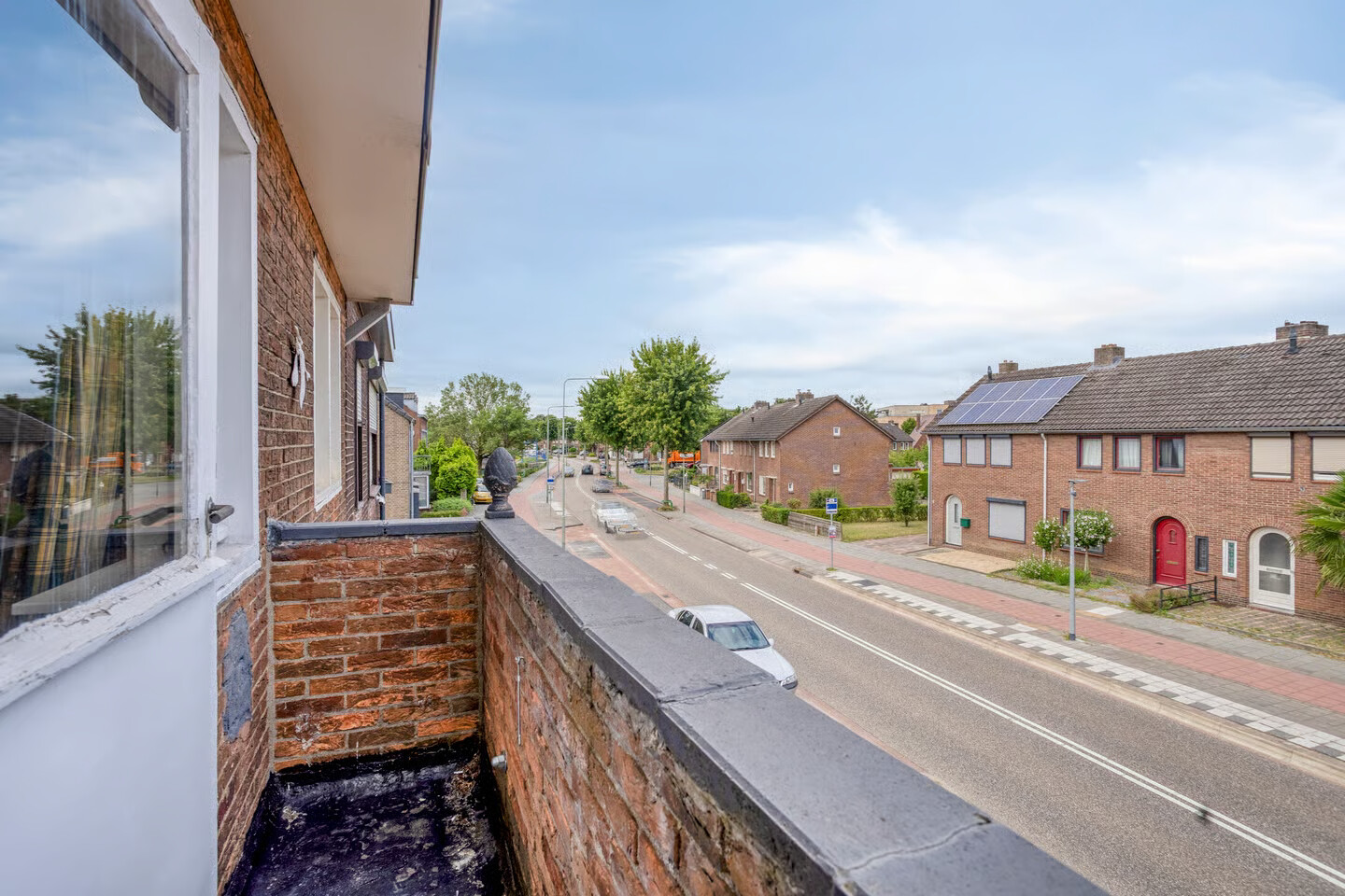 Twee-onder-één-kap te koop: Bredeweg 375, Roermond