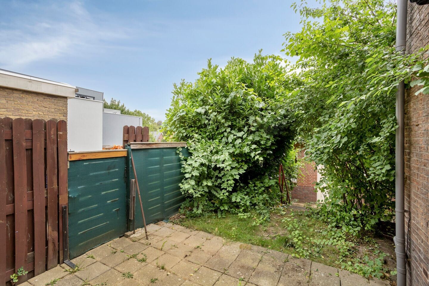 Twee-onder-één-kap te koop: Bredeweg 375, Roermond