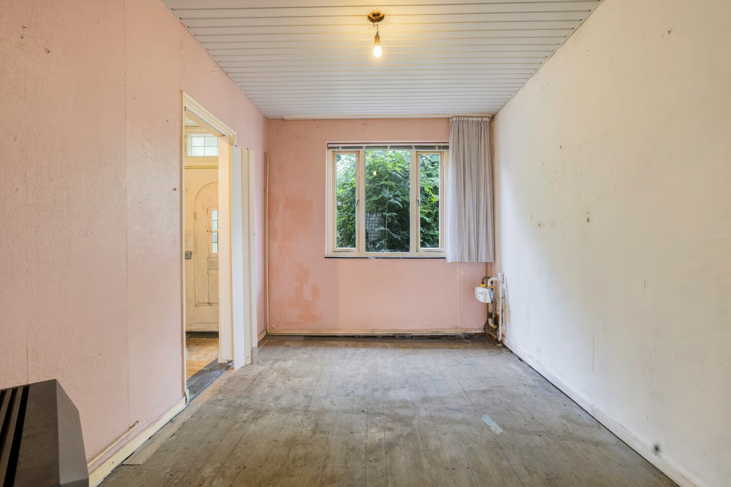 Twee-onder-één-kap te koop: Bredeweg 375, Roermond