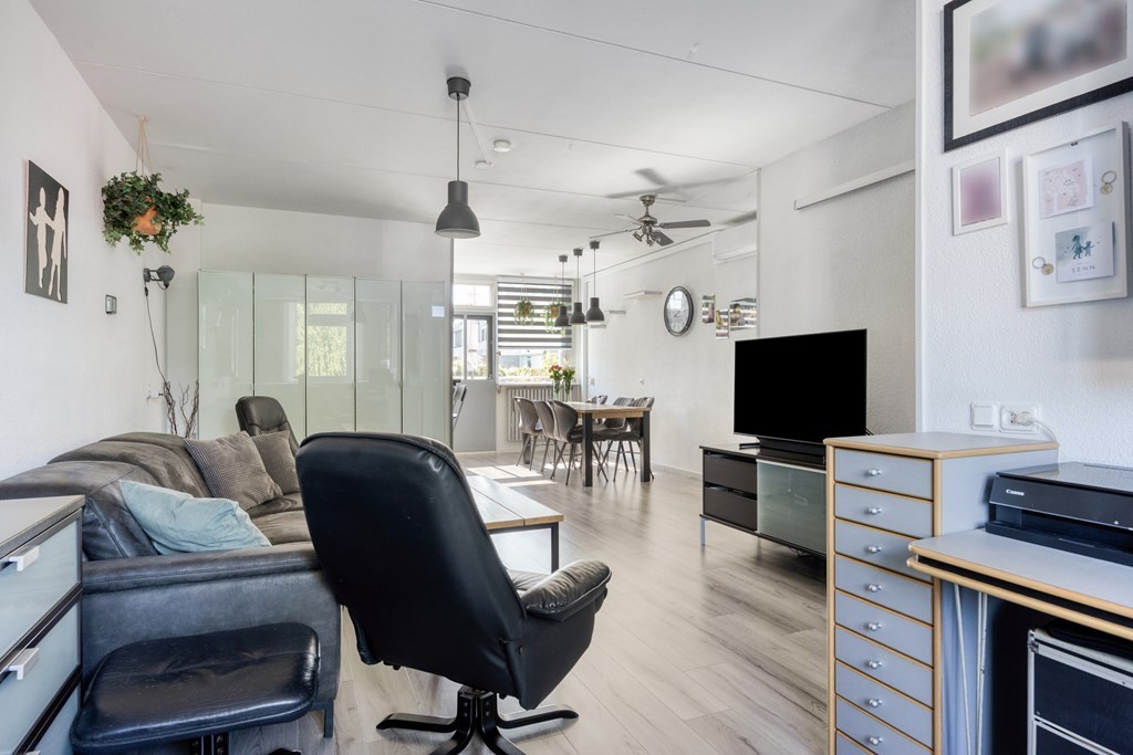 Tussenwoning te koop: Kasteel Hillenraedtstraat 33A, Roermond