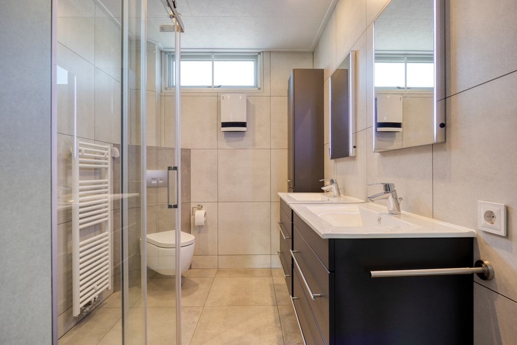 Tussenwoning te koop: Kasteel Hillenraedtstraat 33A, Roermond