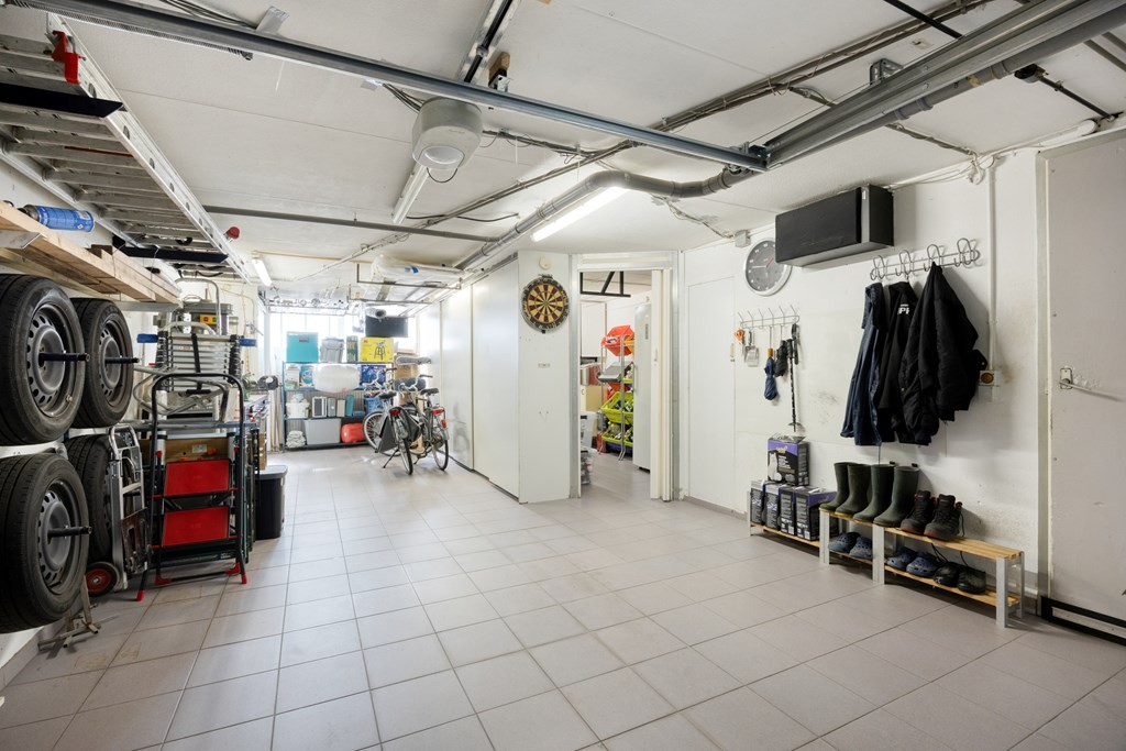 Tussenwoning te koop: Kasteel Hillenraedtstraat 33A, Roermond
