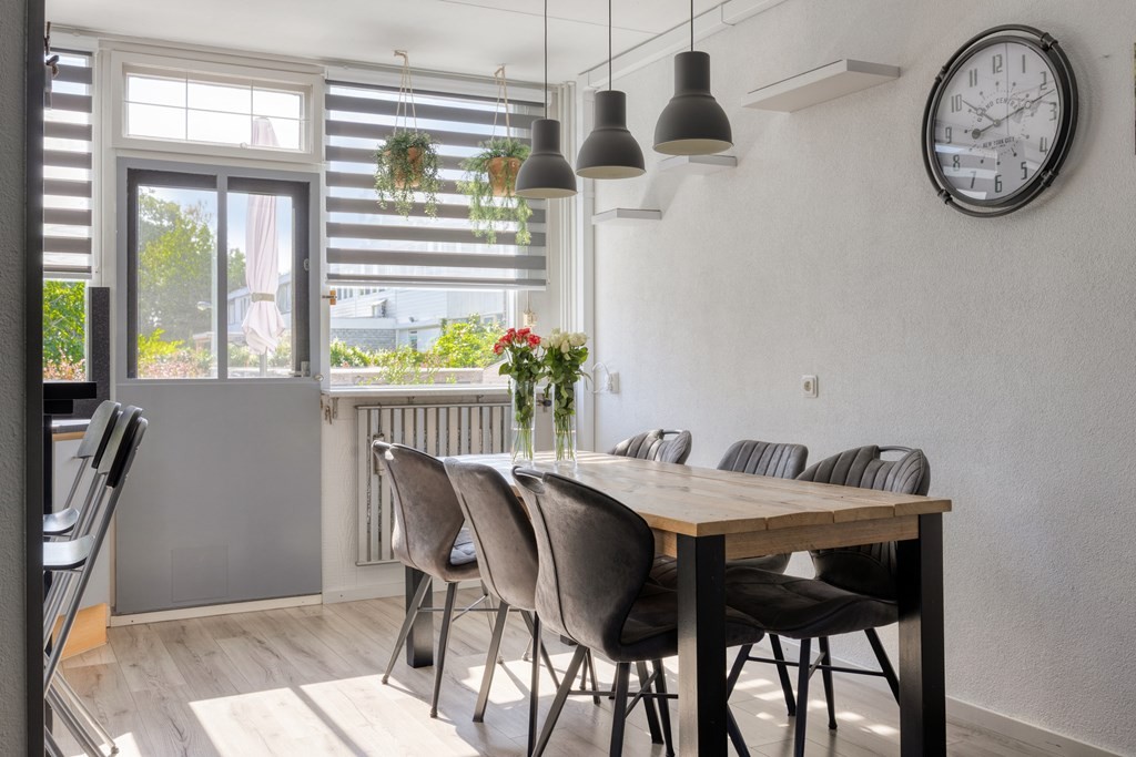 Tussenwoning te koop: Kasteel Hillenraedtstraat 33A, Roermond