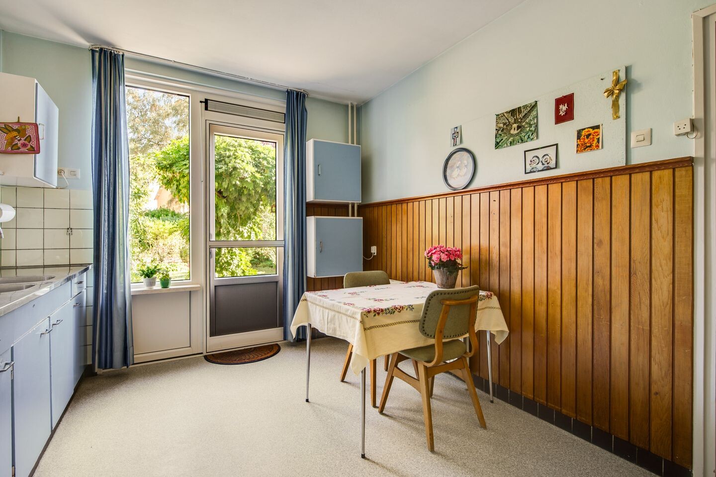 Tussenwoning te koop: Kasteel Exaetenstraat 13, Roermond