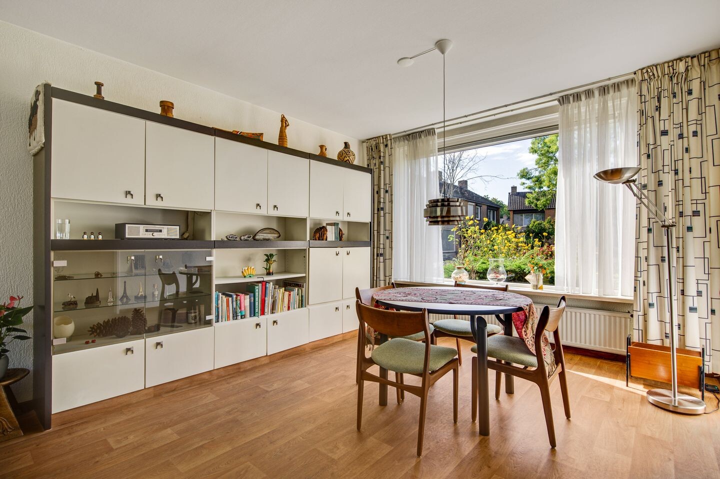Tussenwoning te koop: Kasteel Exaetenstraat 13, Roermond