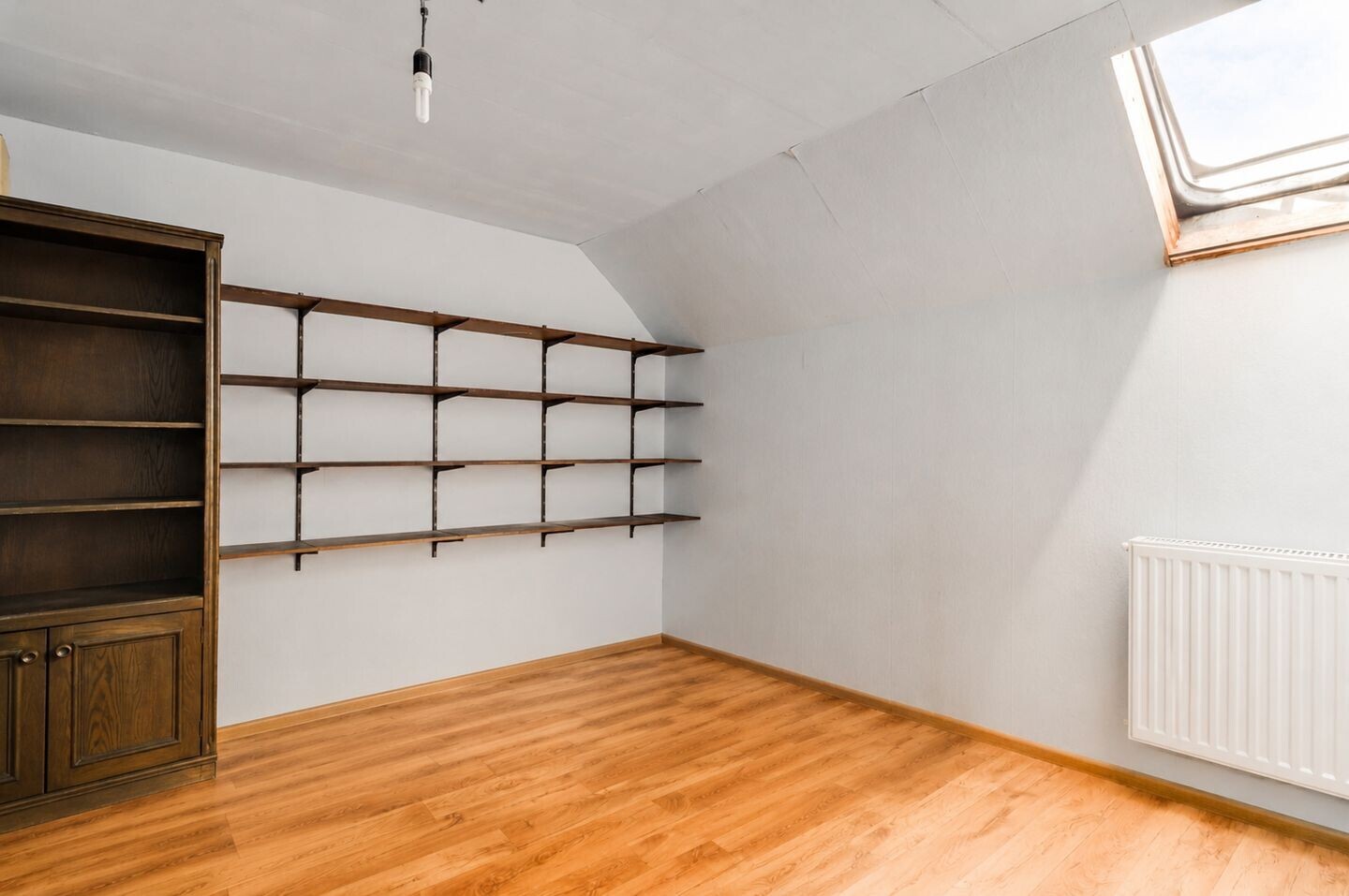 Tussenwoning te koop: Ambachtsingel 41, Roermond