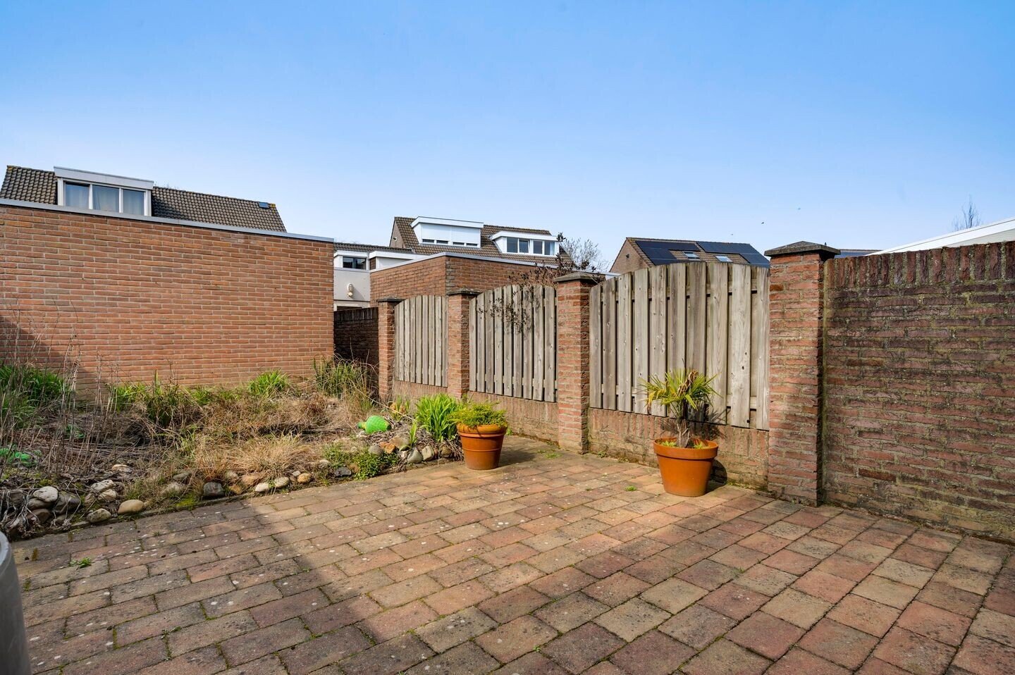 Tussenwoning te koop: Ambachtsingel 41, Roermond