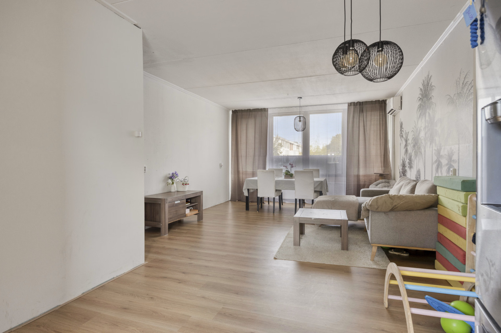 Tussenwoning te koop: Venusstraat 36, Roermond