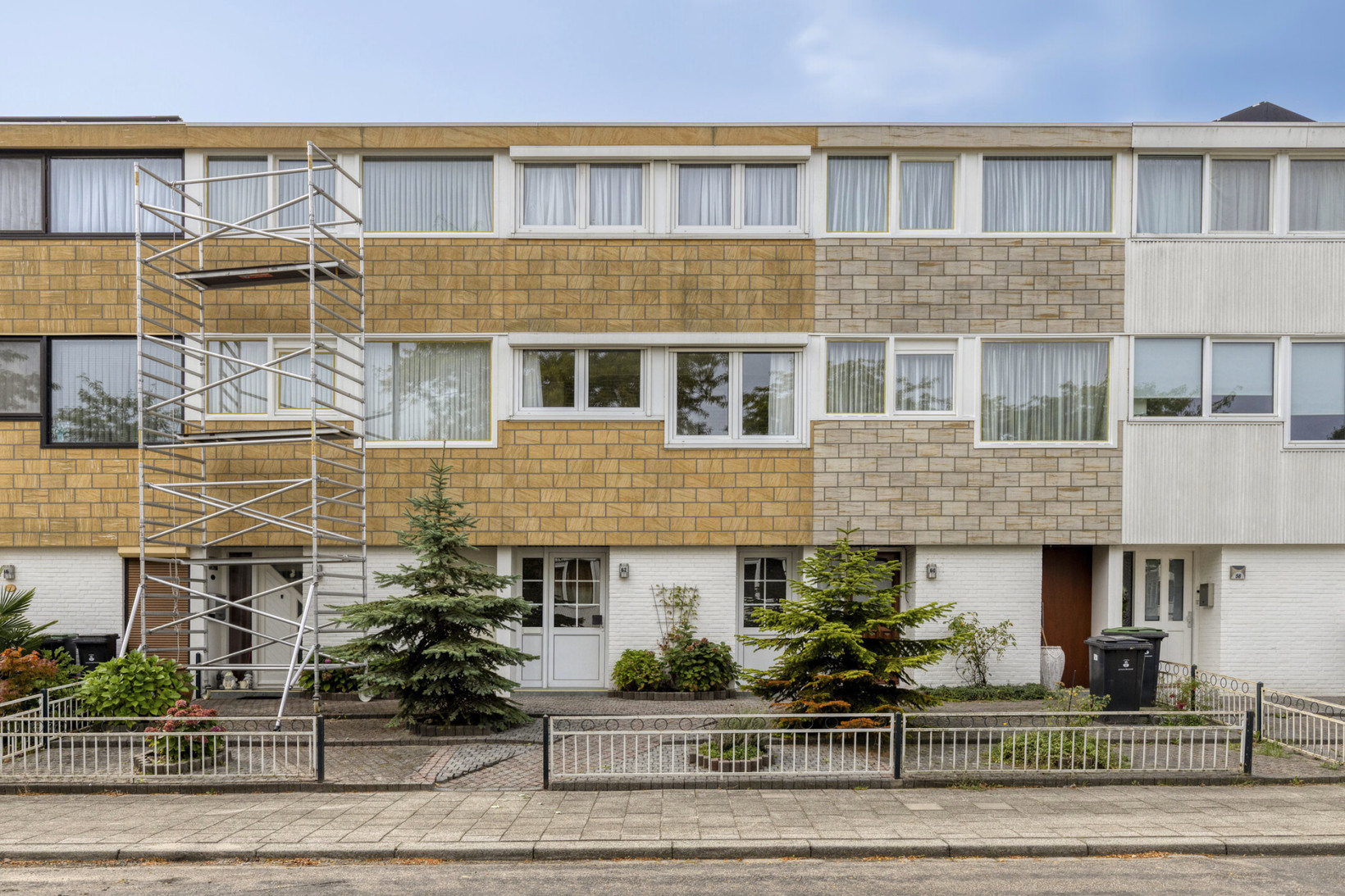 Tussenwoning te koop: Venusstraat 62, Roermond