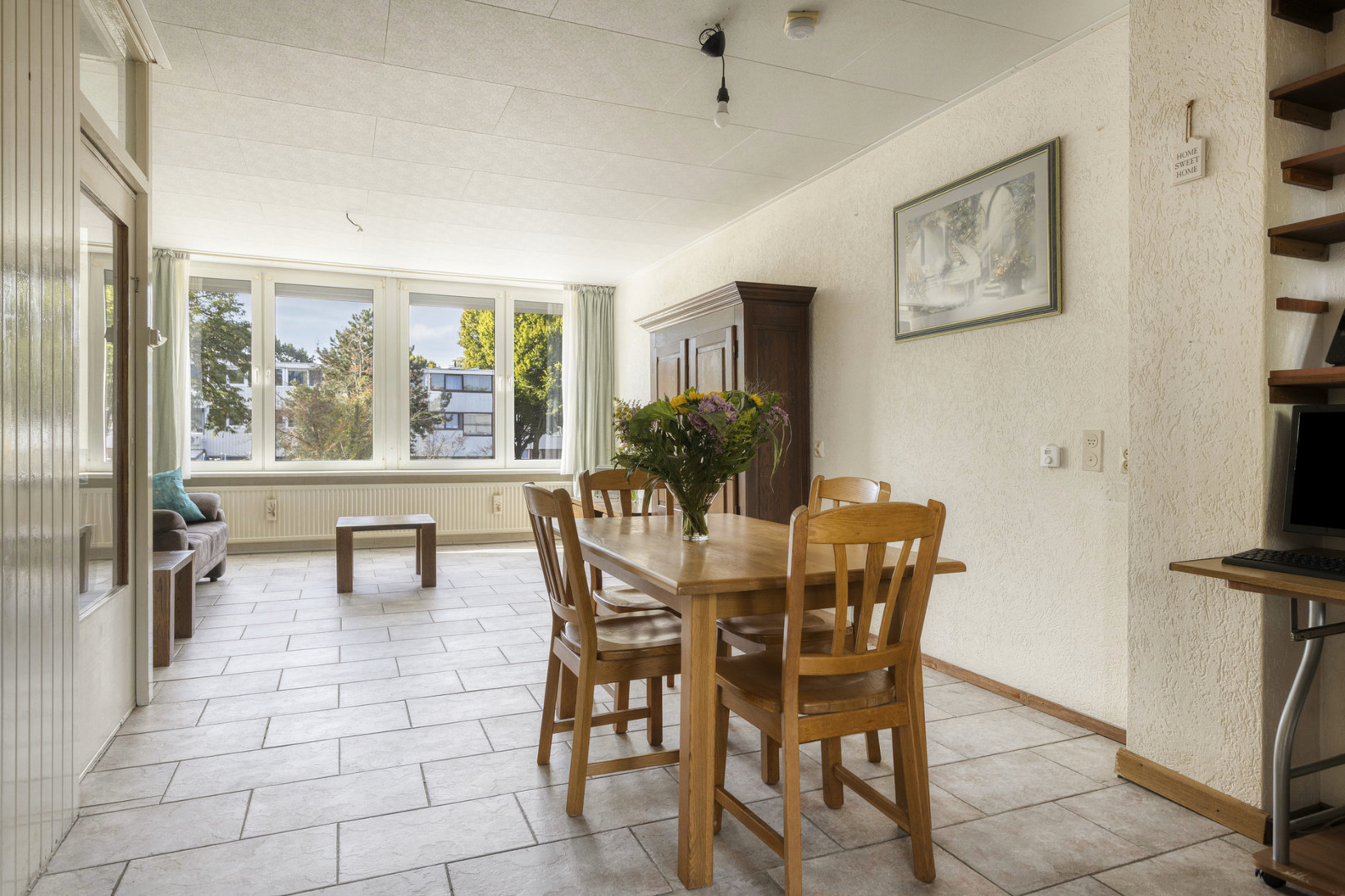 Tussenwoning te koop: Venusstraat 62, Roermond