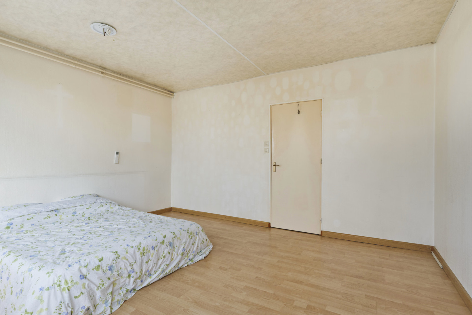 Tussenwoning te koop: Venusstraat 62, Roermond