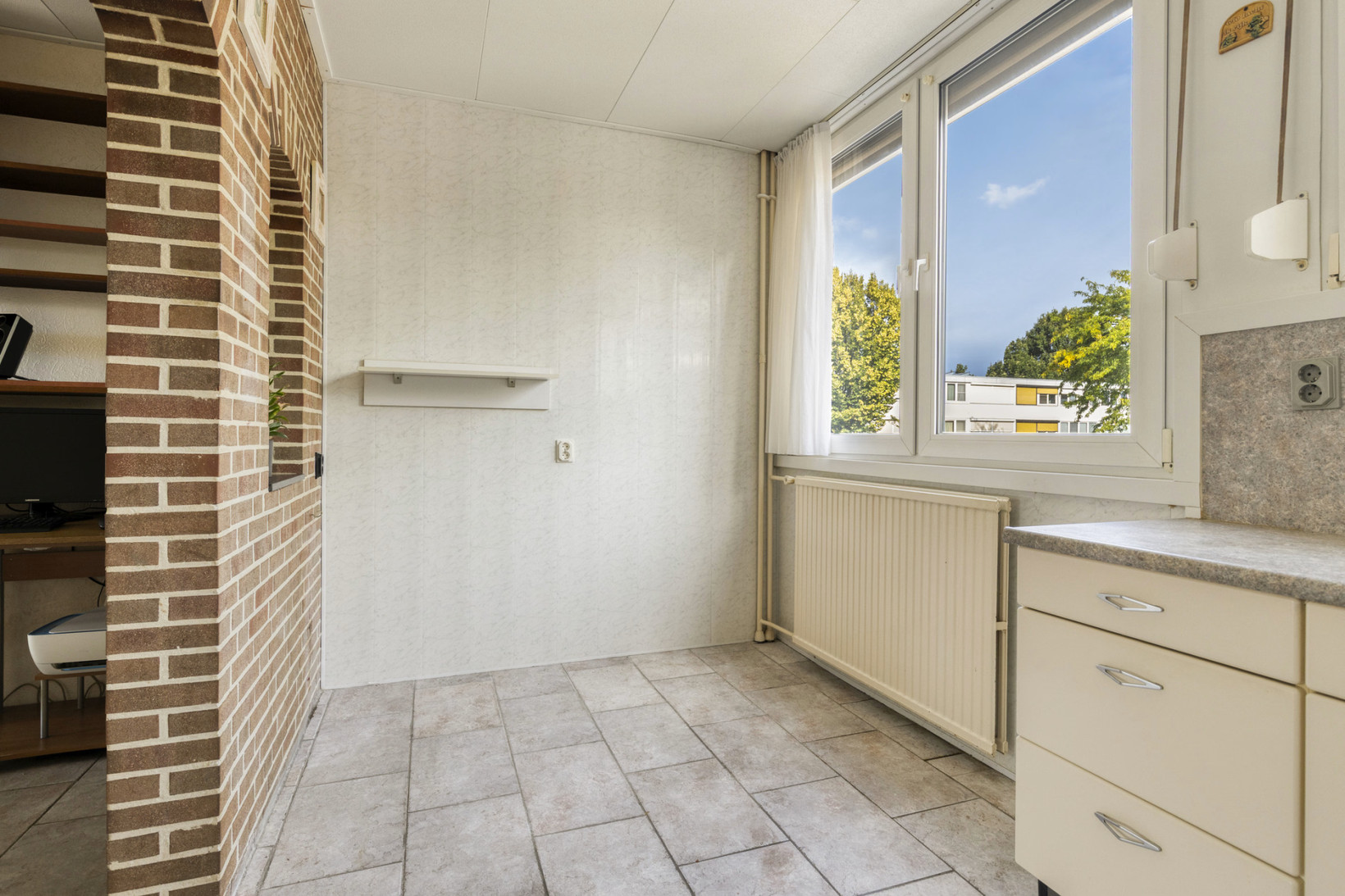 Tussenwoning te koop: Venusstraat 62, Roermond