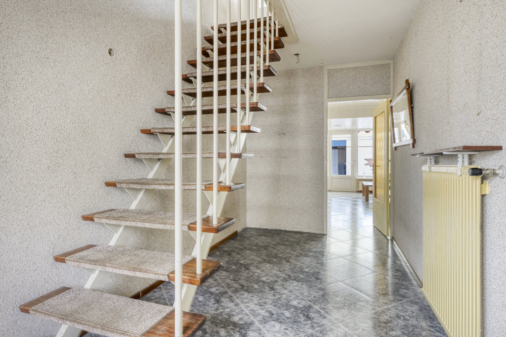 Tussenwoning te koop: Venusstraat 62, Roermond