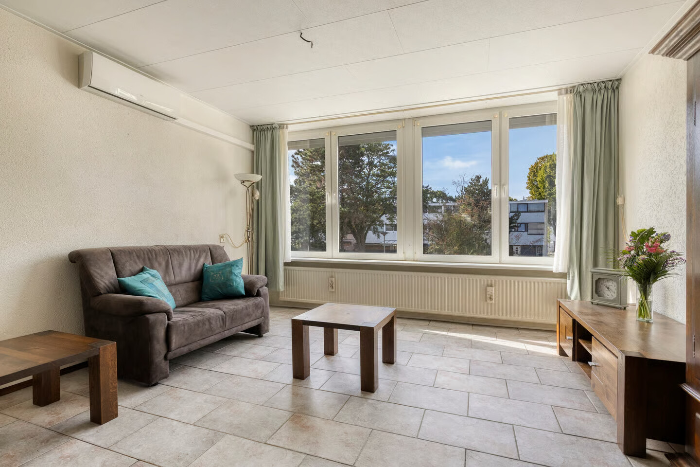 Tussenwoning te koop: Venusstraat 62, Roermond