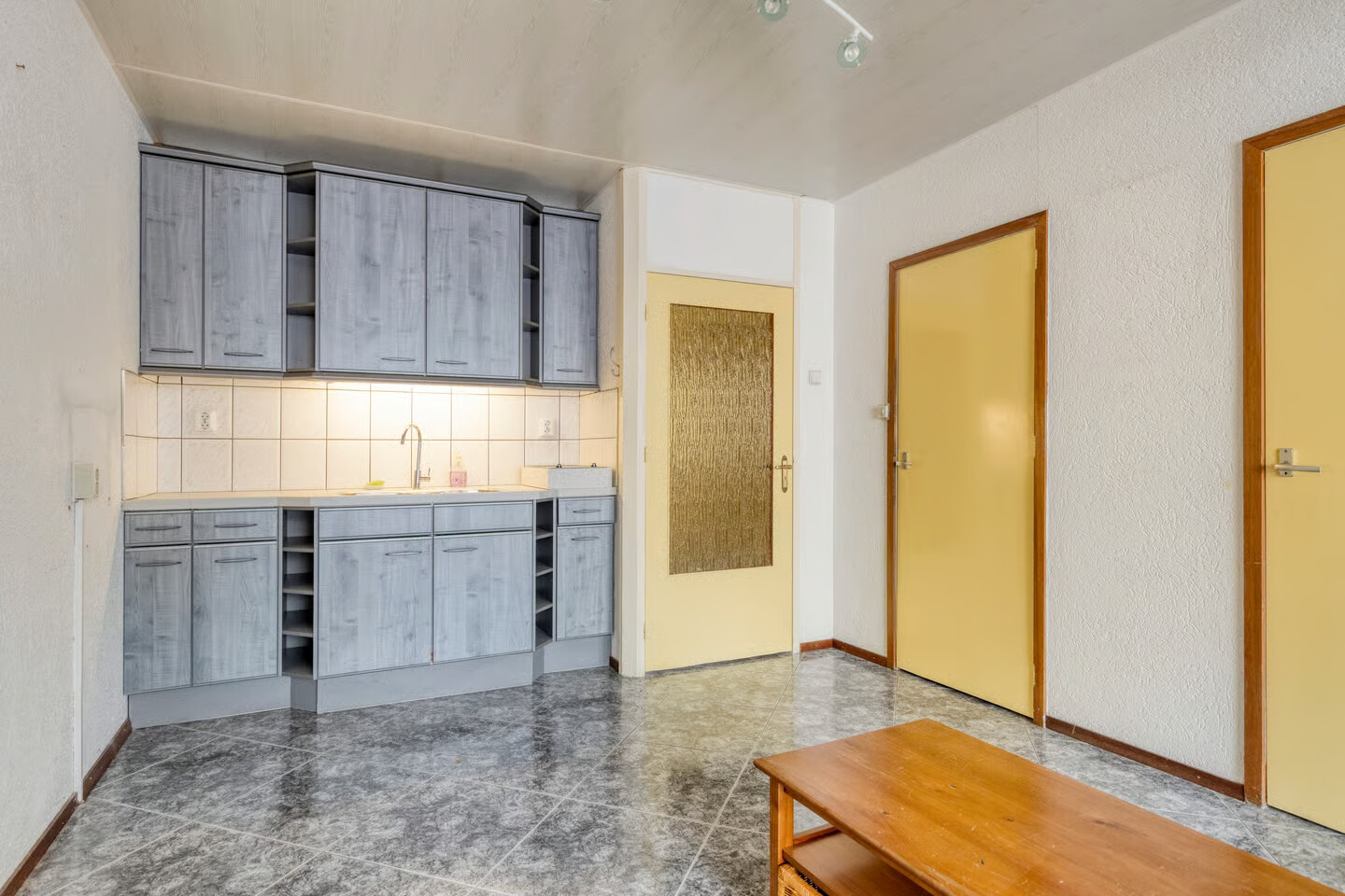 Tussenwoning te koop: Venusstraat 62, Roermond