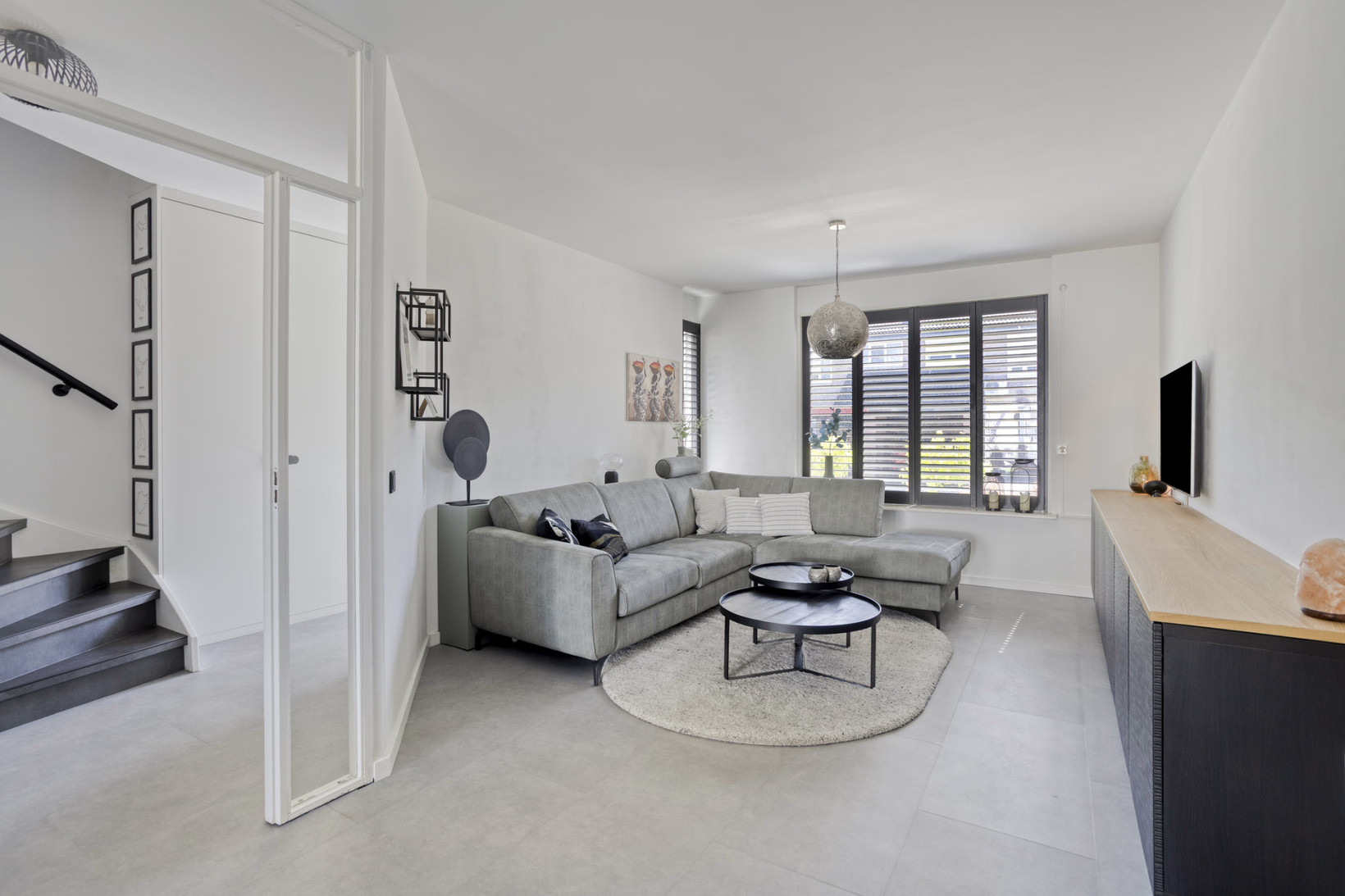 Tussenwoning te koop: Akeleihof 33, Roermond