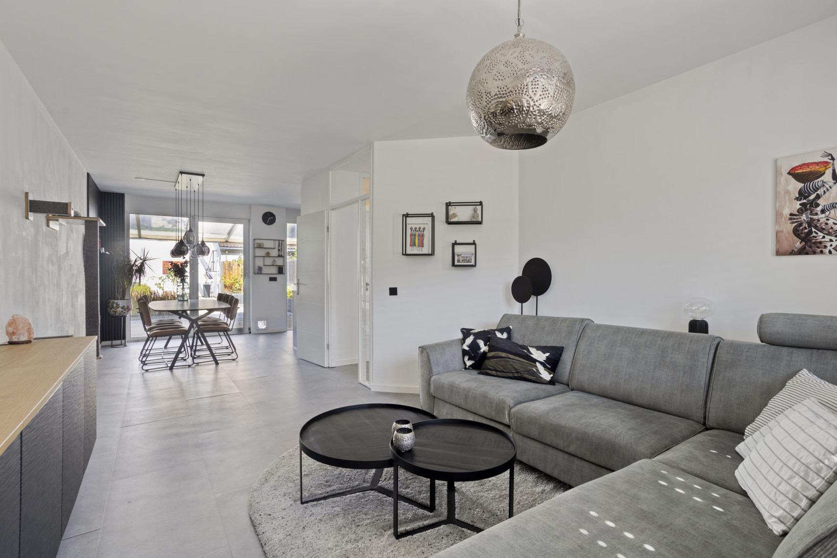 Tussenwoning te koop: Akeleihof 33, Roermond