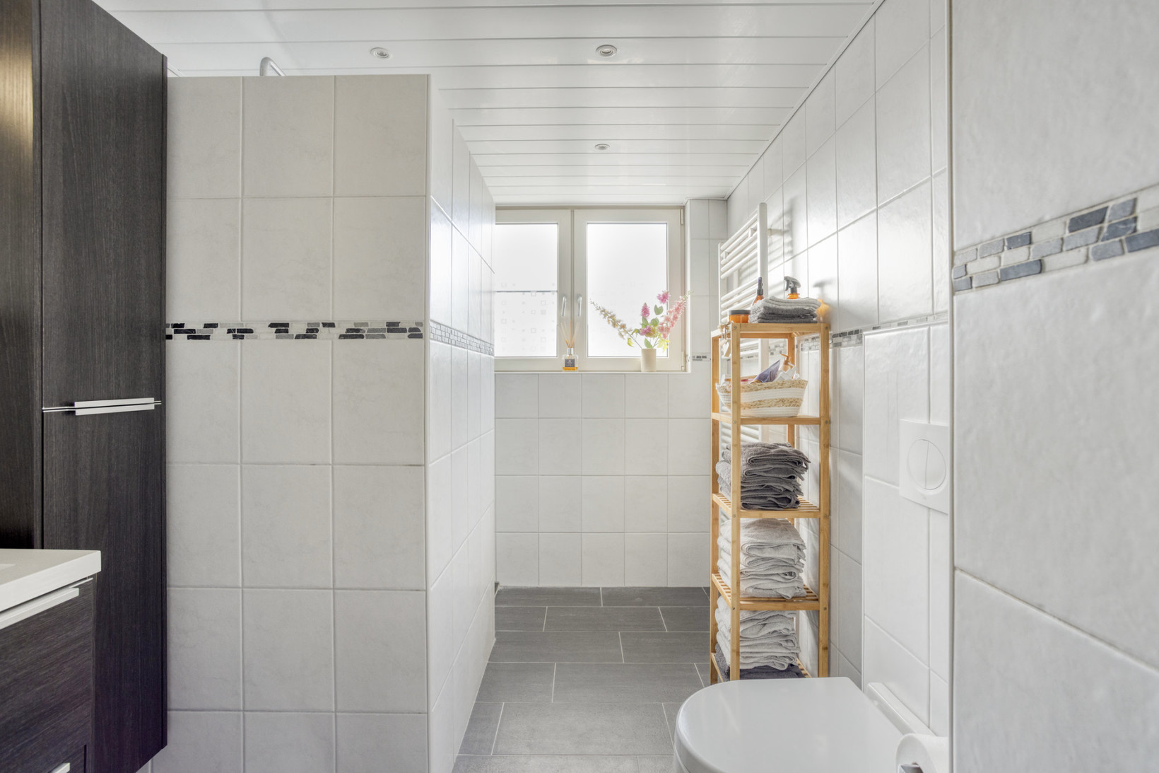 Tussenwoning te koop: Kasteel Daelenbroeckstraat 103, Roermond