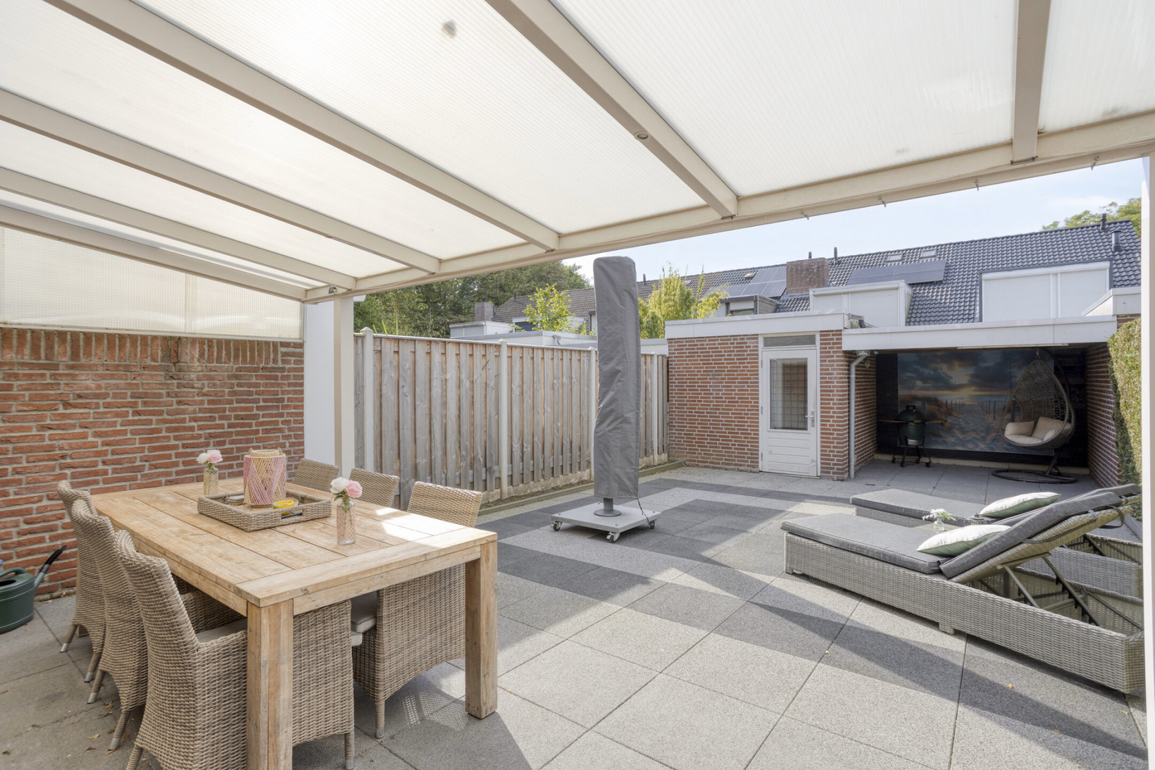 Tussenwoning te koop: Kasteel Daelenbroeckstraat 103, Roermond