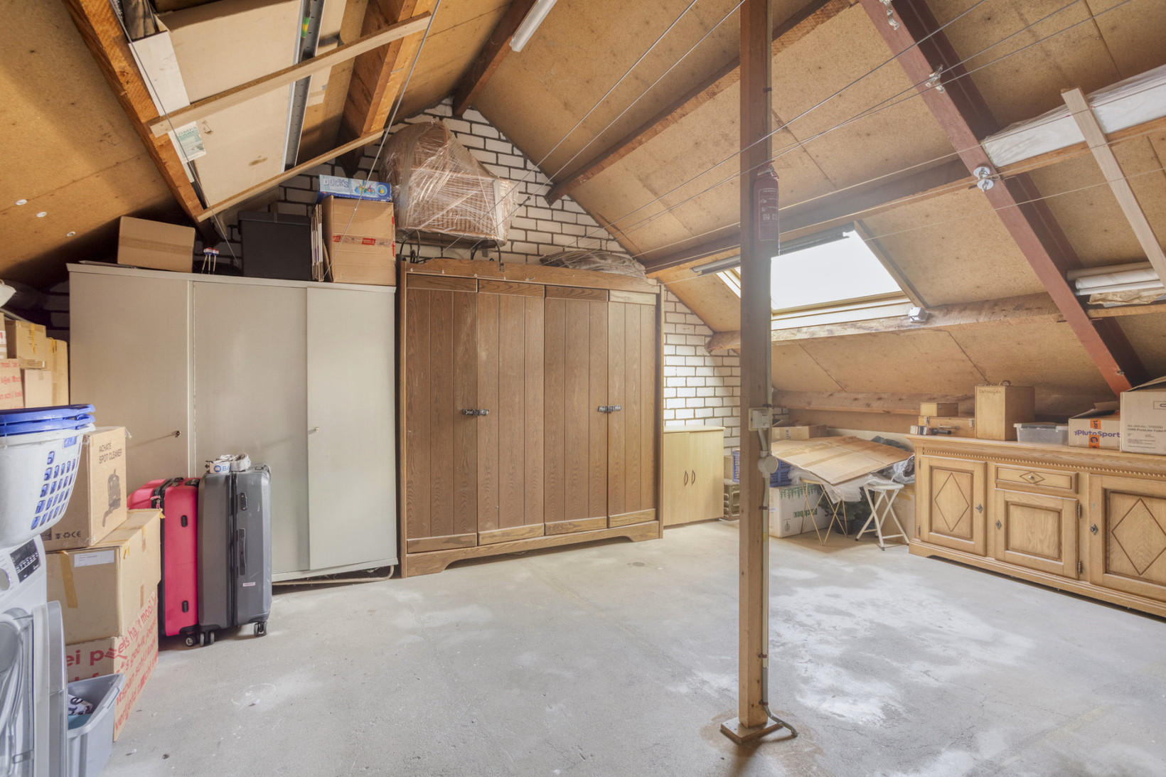 Tussenwoning te koop: Kasteel Daelenbroeckstraat 103, Roermond
