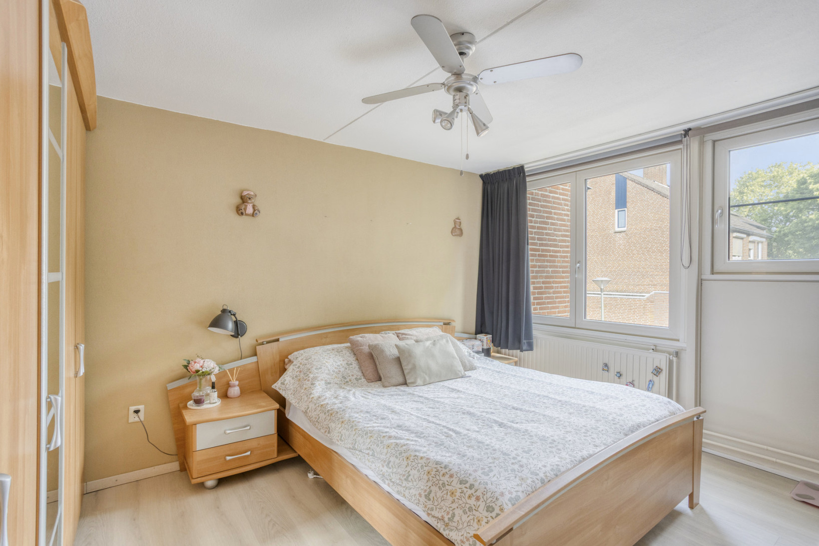 Tussenwoning te koop: Kasteel Daelenbroeckstraat 103, Roermond