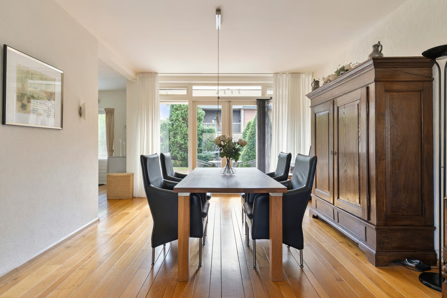 Tussenwoning te koop: Plesmanstraat 24, Roermond