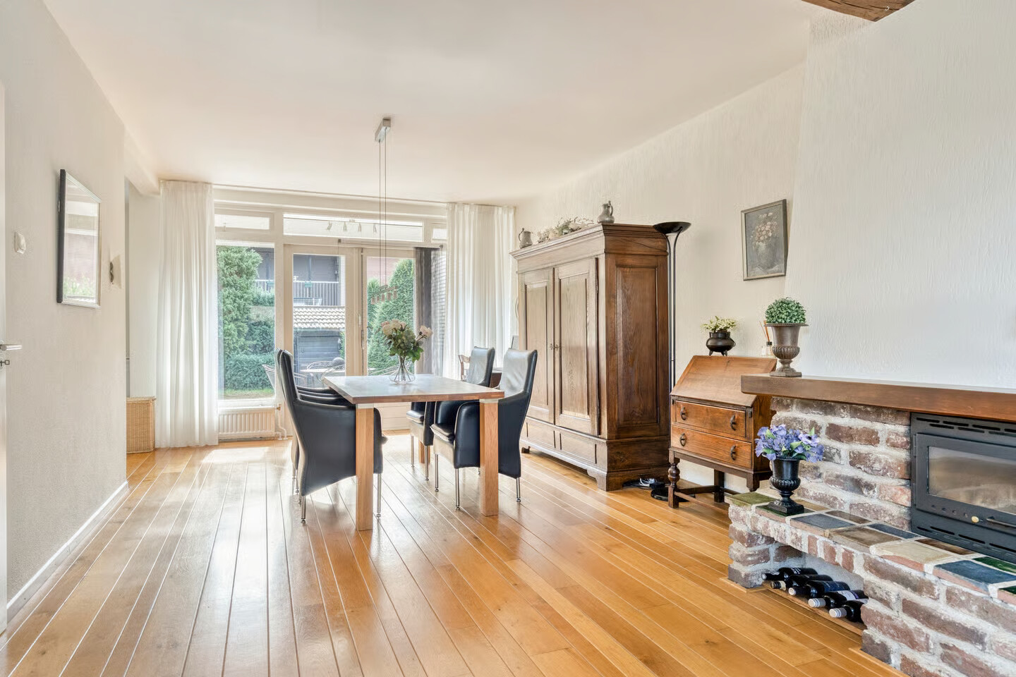 Tussenwoning te koop: Plesmanstraat 24, Roermond